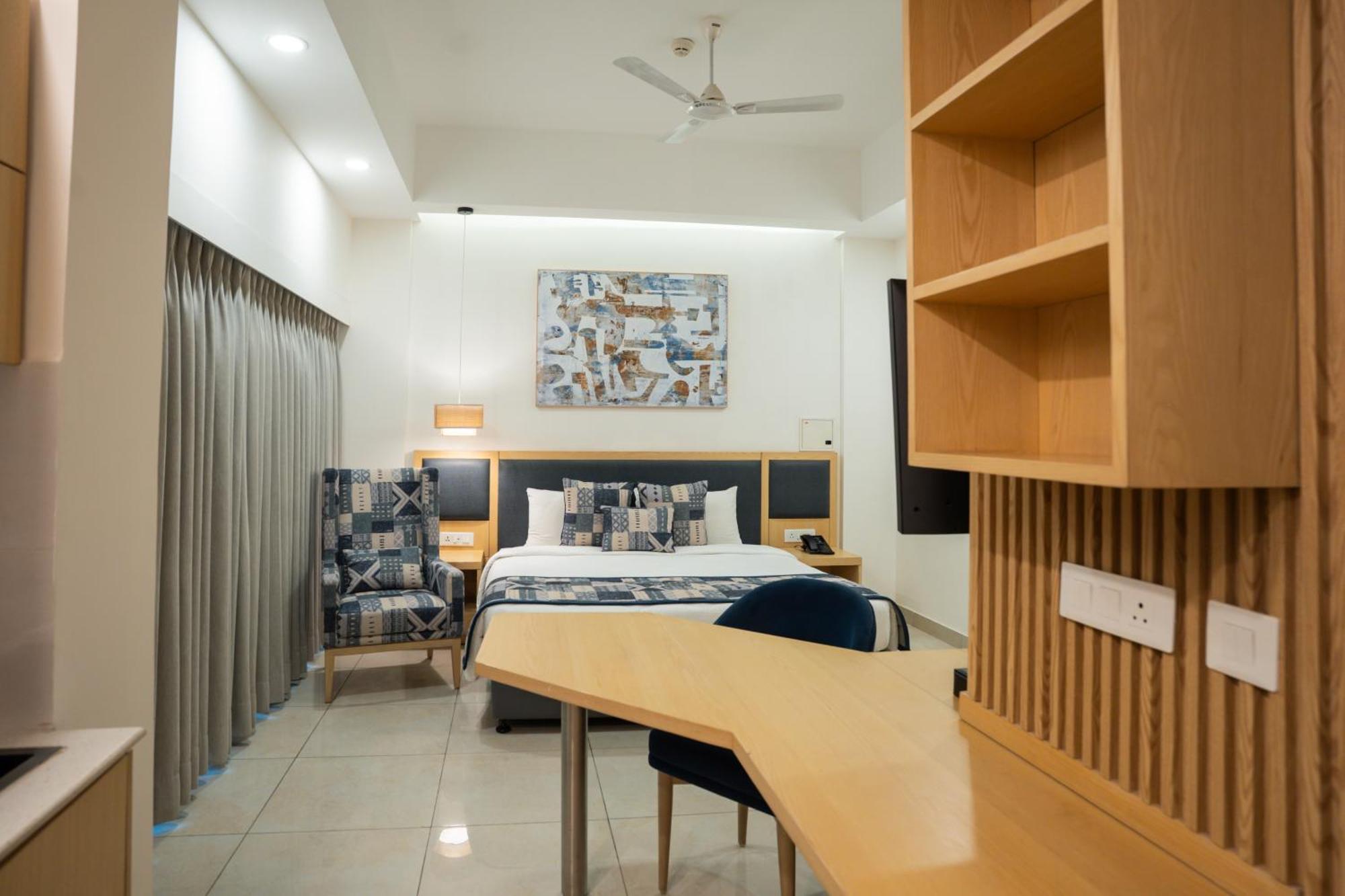 Ar Suites Klj Square Gurgaon Exterior foto